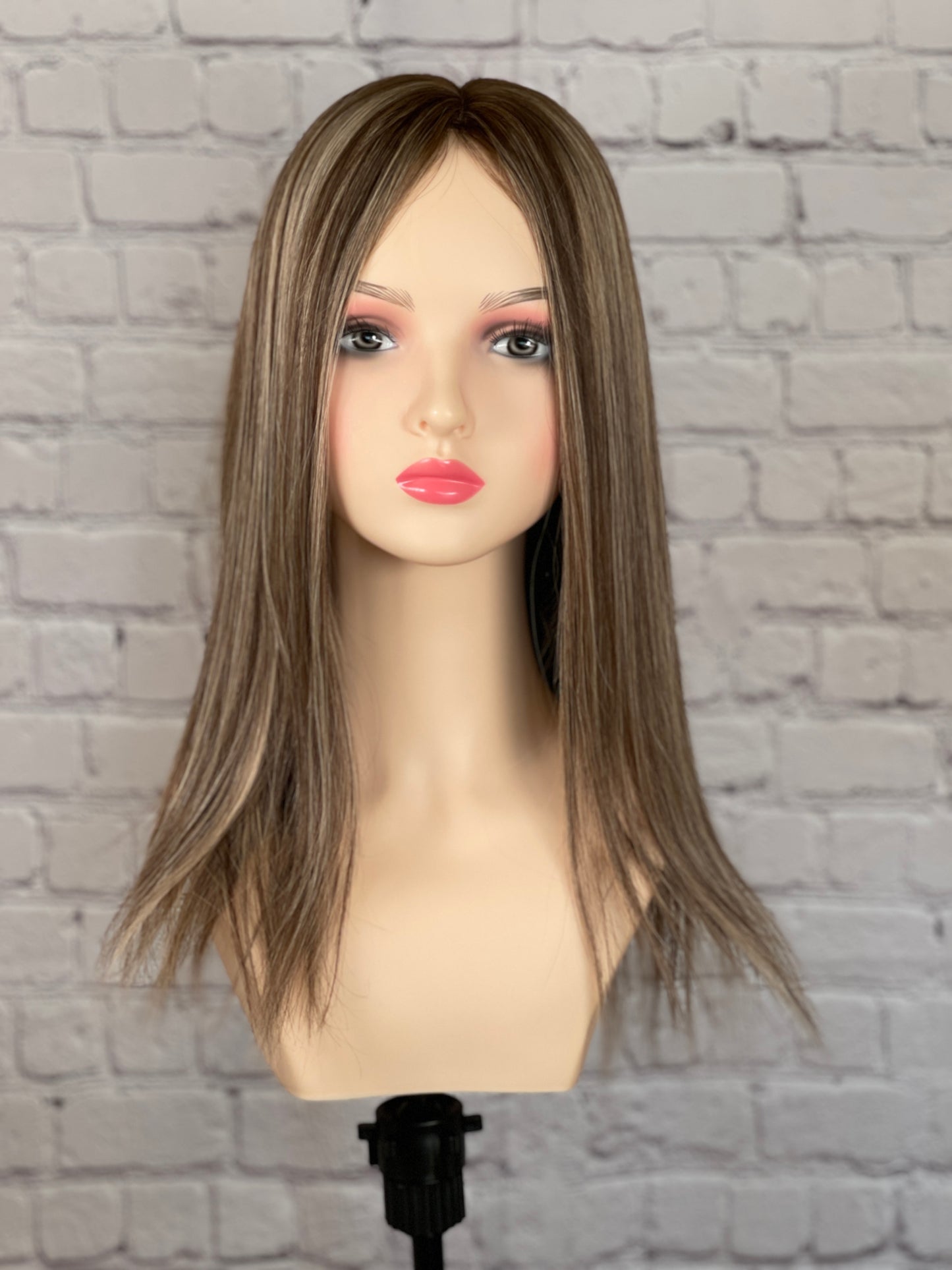 Alexandra / Essentials Collection / Silktopper Echthaar in Dunkelblond mit Highlights