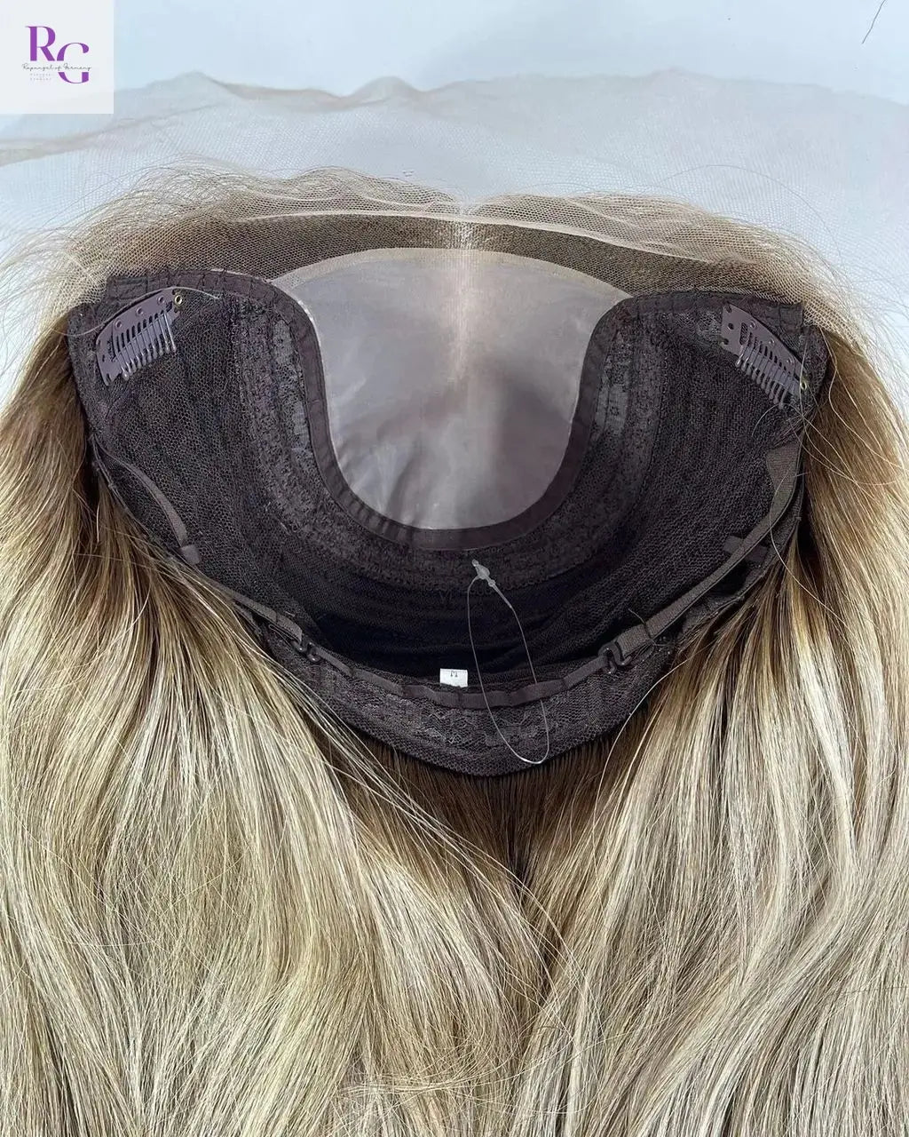 Anna-Siri / Silktop Perücke mit HD Lace / 35-40 cm / Europäisches Premium Haar / sofort lieferbar Rapunzel of Germany