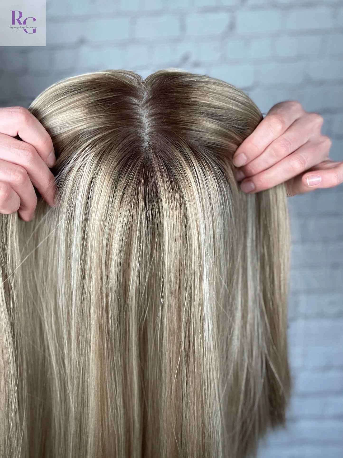 Siri / maßgeschneiderter Silktop Topper / Europäisches Premium Haar Rapunzel of Germany