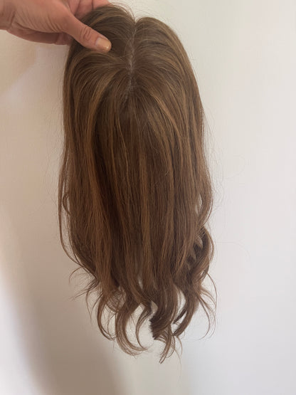 Katherina / Essentials Collection / Silktopper Echthaar in Hellbraun mit Highlights