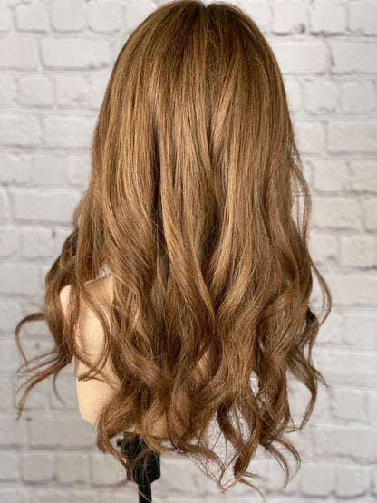 Katherina / Essentials Collection / Silktopper Echthaar in Hellbraun mit Highlights